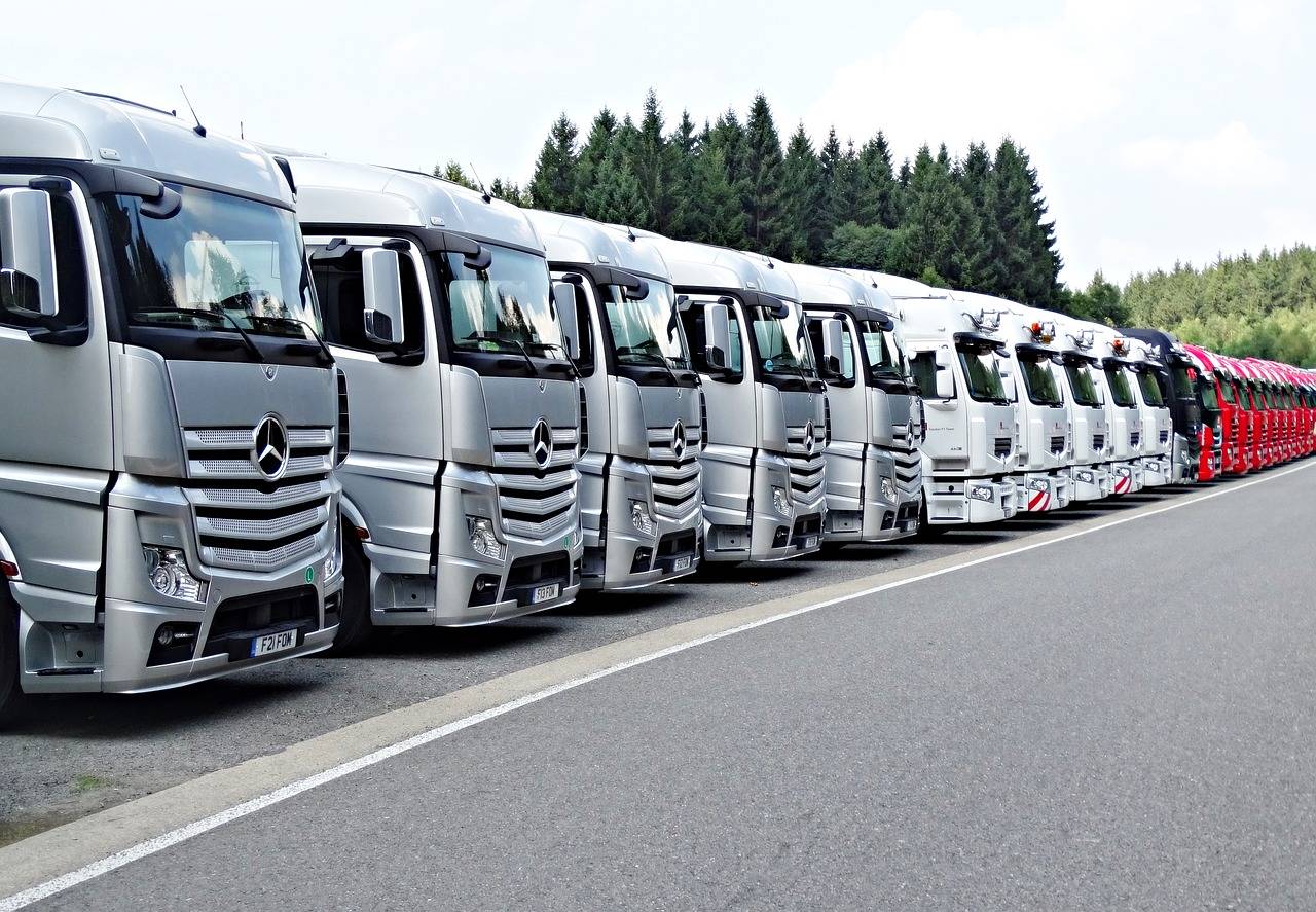 Parc de camion Mercedes Renault et Iveco