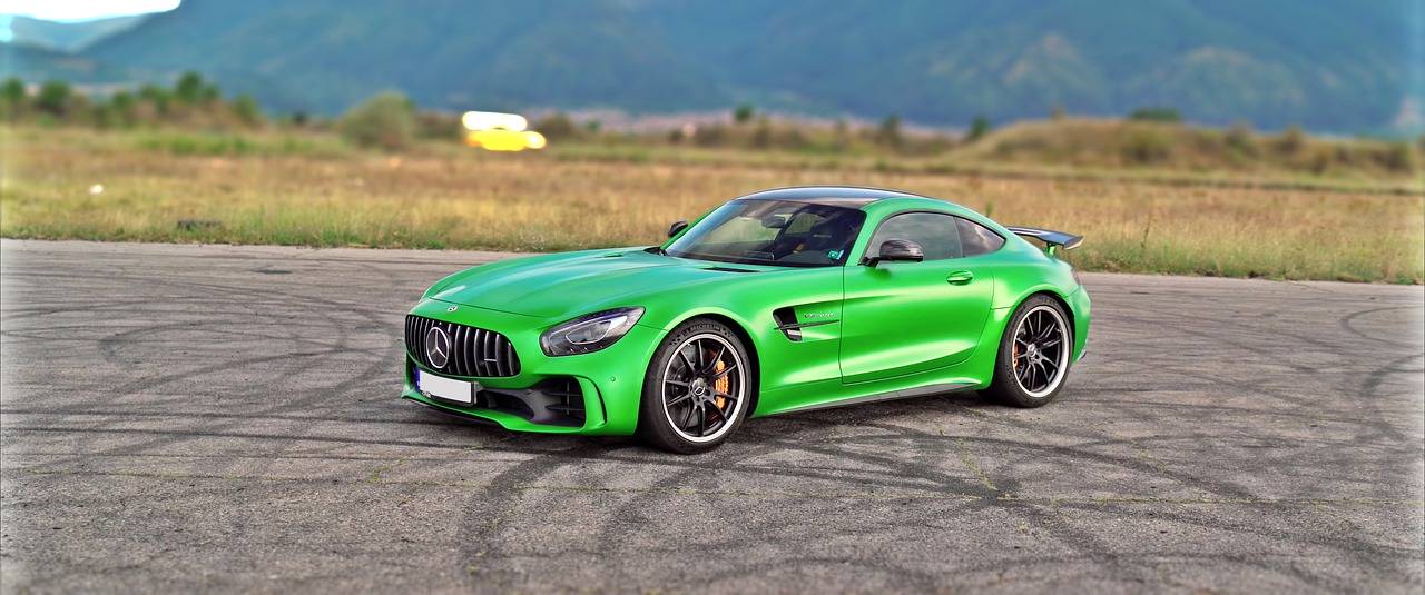 mercedes-amg-gtr-